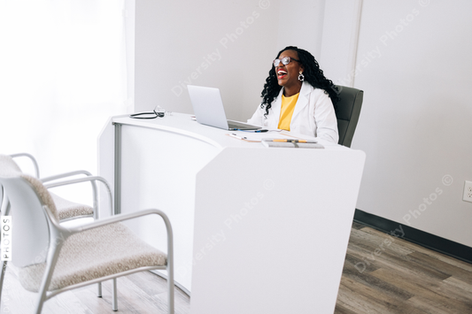 Black Doctor does virtual patient consulation, telehealth