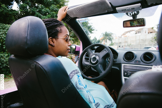 Young friends going on roadtrip